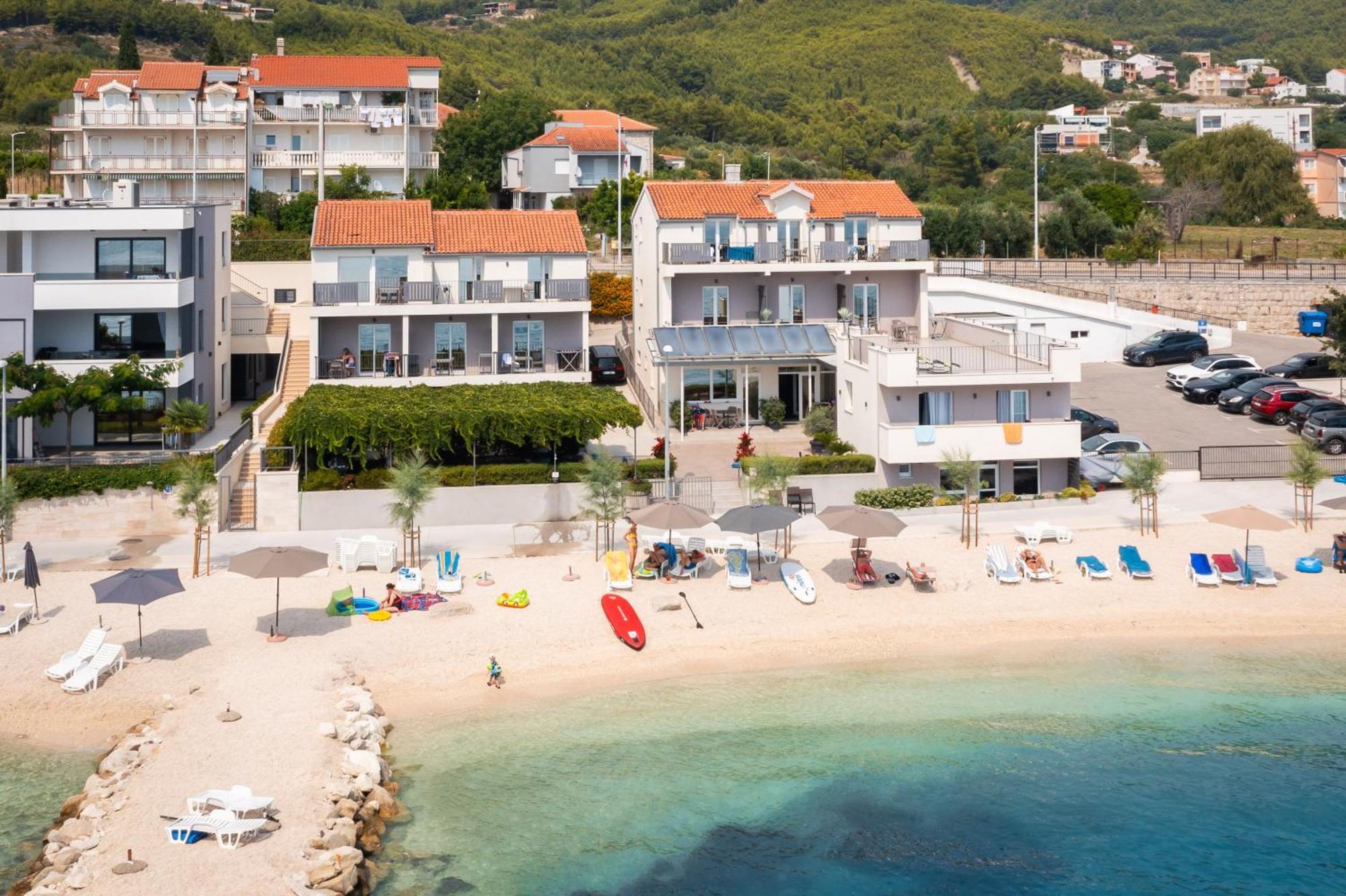 Seaside Luxury Suites 珀德垂那 外观 照片