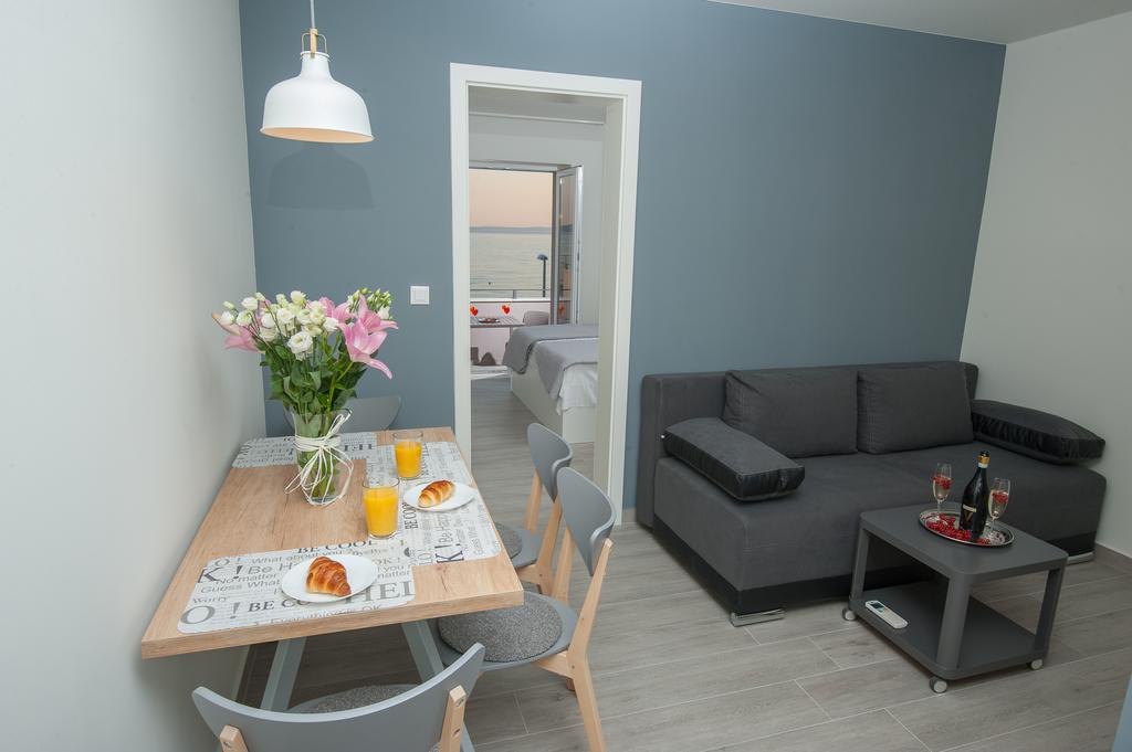Seaside Luxury Suites 珀德垂那 外观 照片