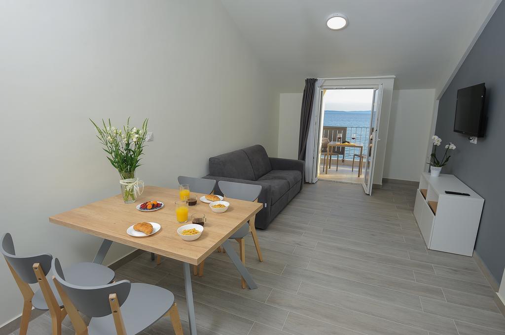 Seaside Luxury Suites 珀德垂那 外观 照片