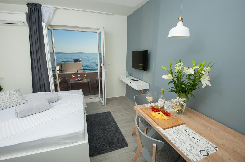 Seaside Luxury Suites 珀德垂那 外观 照片