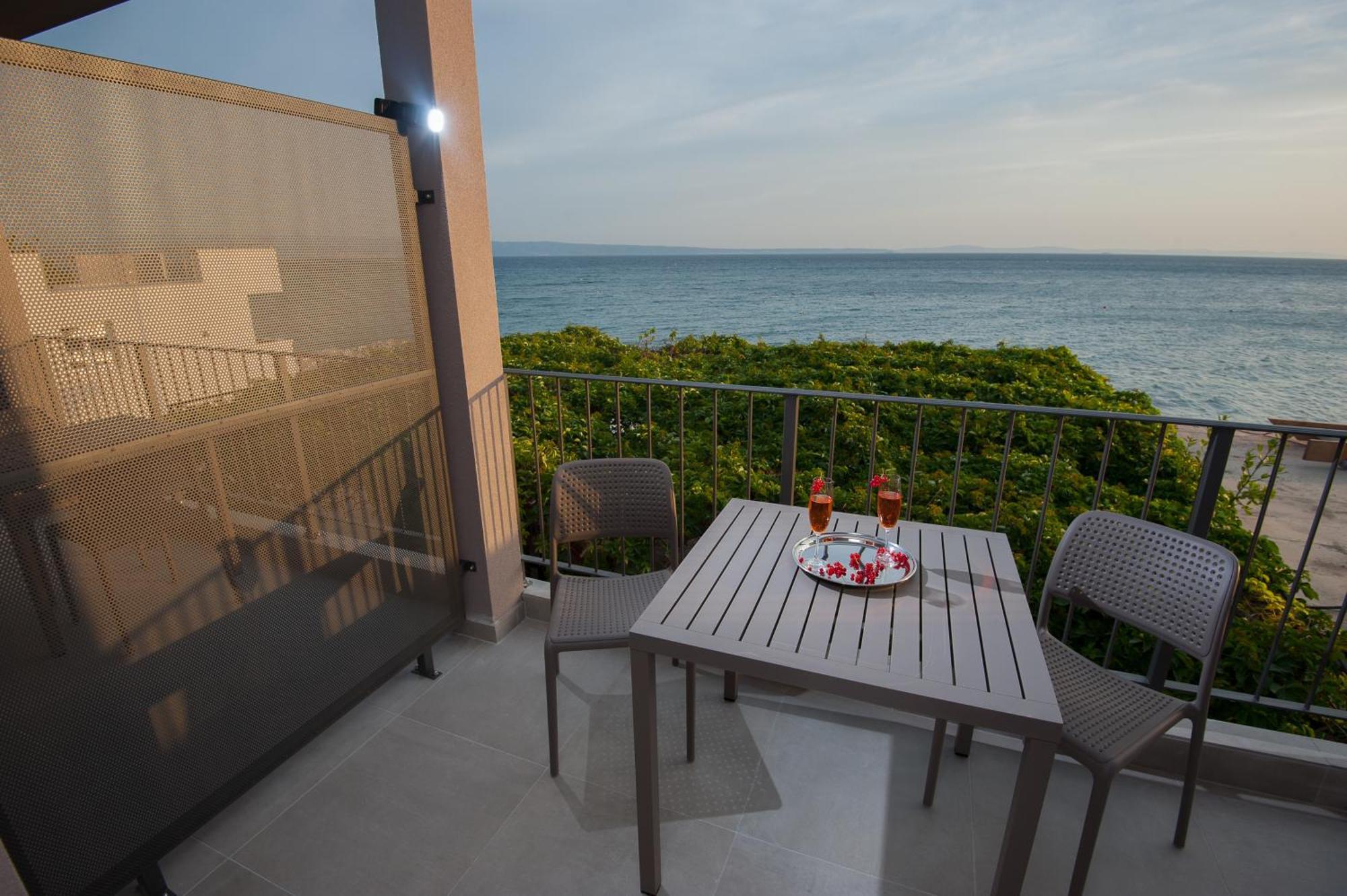 Seaside Luxury Suites 珀德垂那 外观 照片